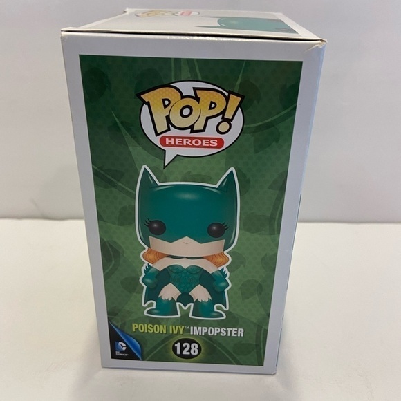 poison Ivy Imposter DC Comics Super Heroes - Funko Pop Figure # 128 New - Picture 4 of 7